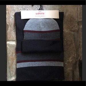 New Men’s Levi’s Muffler & Hat Set